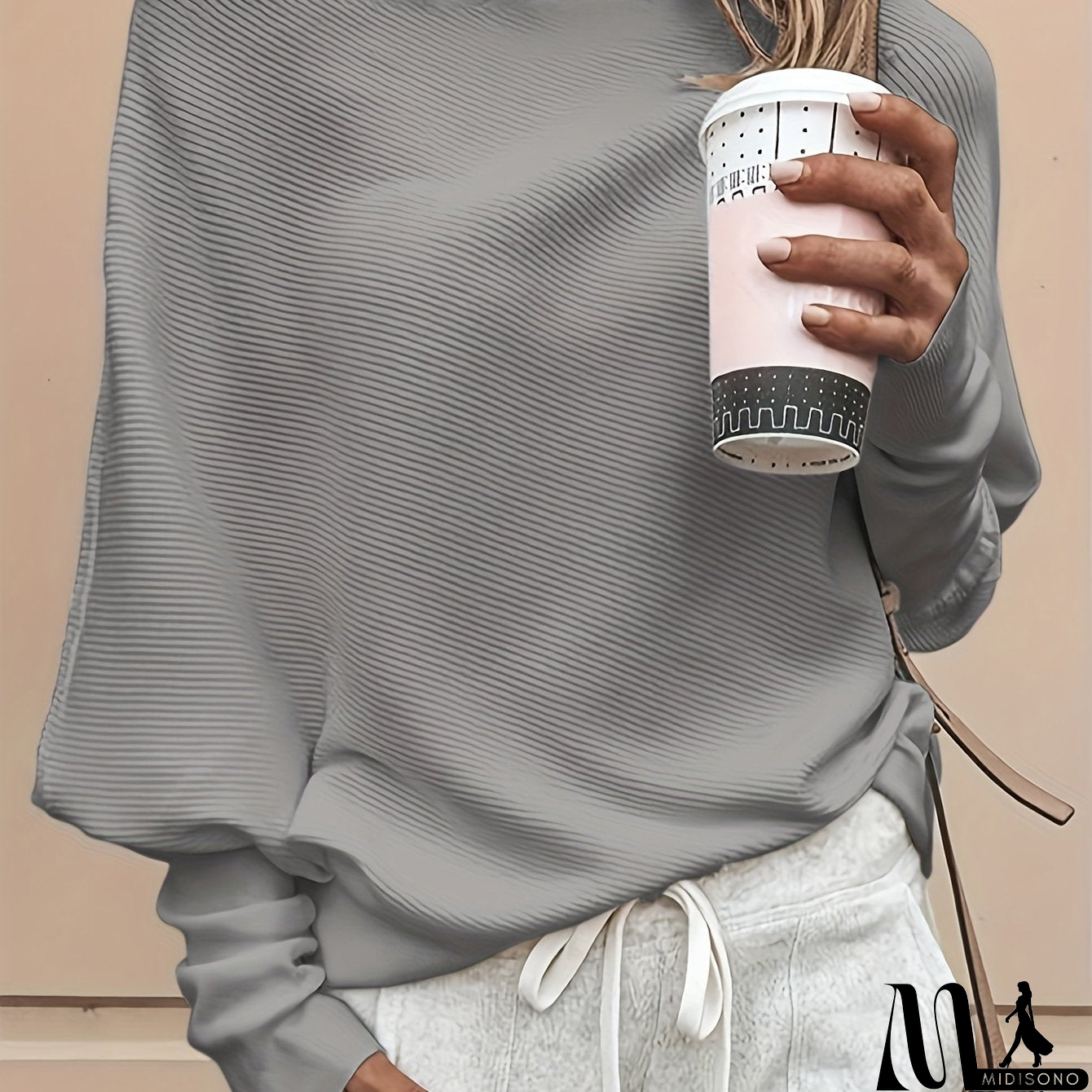 MidiSono - Trendy and Elegant Sweater