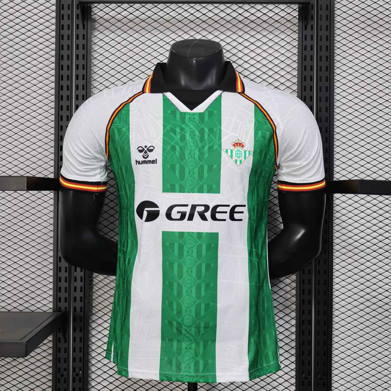 2025/2026 Player Version Real Betis Special Edition Football Jersey（The player version jersey is a bit tight, please pay attention to the size selection）