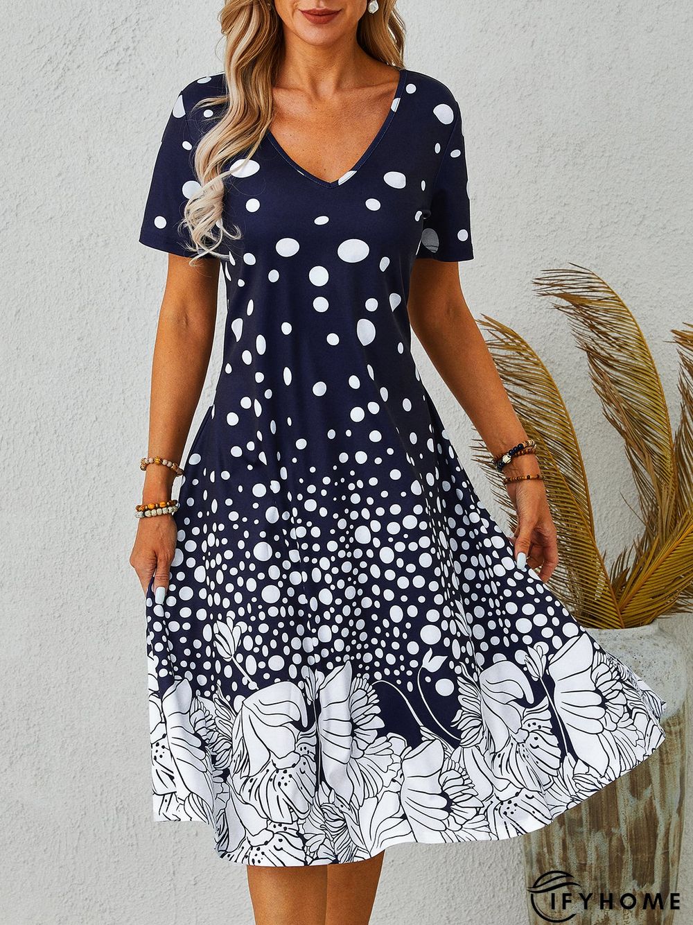 V Neck Short Sleeve A-Line Holiday Knitting Dress | IFYHOME