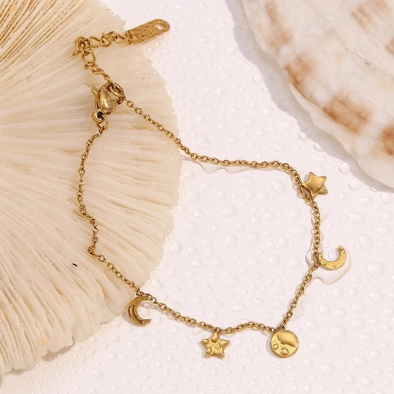Sweet Minimalist Star Moon 304 Stainless Steel 18K Gold Plated Bracelets In Bulk