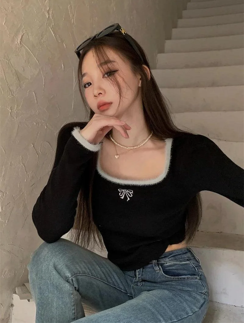 Brownm Bow Fluffy Neck Top