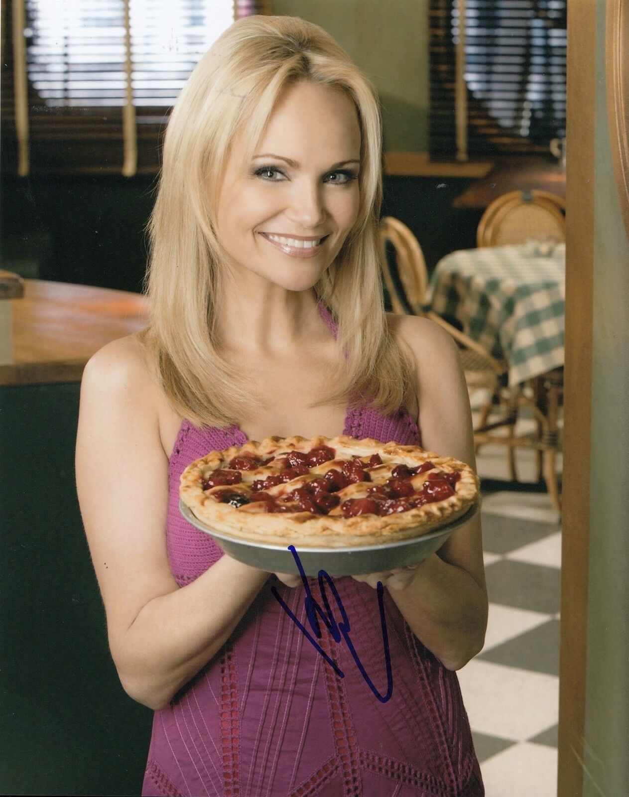 KRISTIN CHENOWETH signed (PUSHING DAISIES) 8X10 Photo Poster painting W/COA *OLIVE SNOOK*