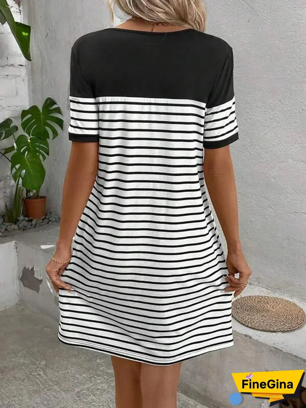 Modern Print Round Neck Mini Dress