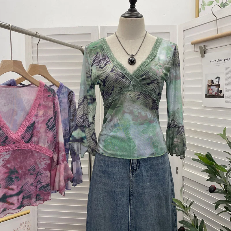 Uveng Picts Picts Retro Tie-Dye-Print Yarn Lace V-Neck Low-Breast Horn Sleeves Short Thin T-Shirt Top 8836