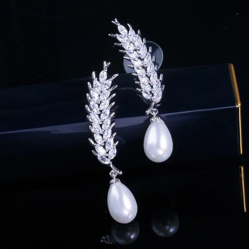 Pearl Cubic Zirconia Pearl Dangle Silver Earrings