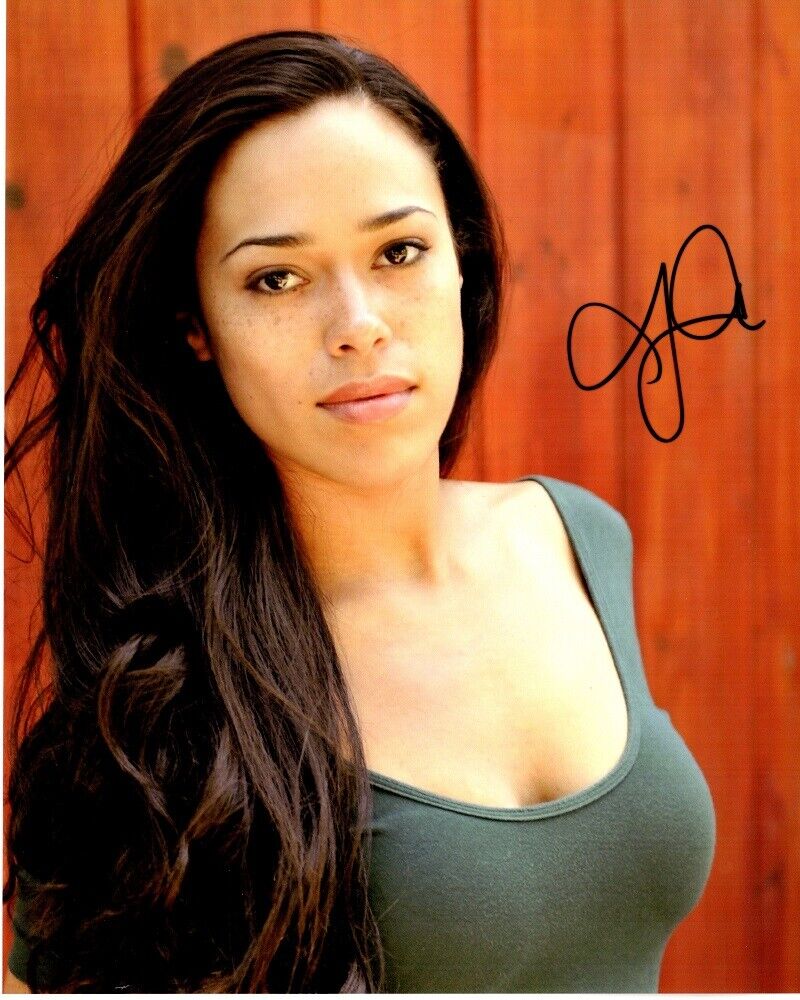 Jessica Camacho Signed - Autographed The Flash Actress Gypsy 8x10 inch Photo Poster painting