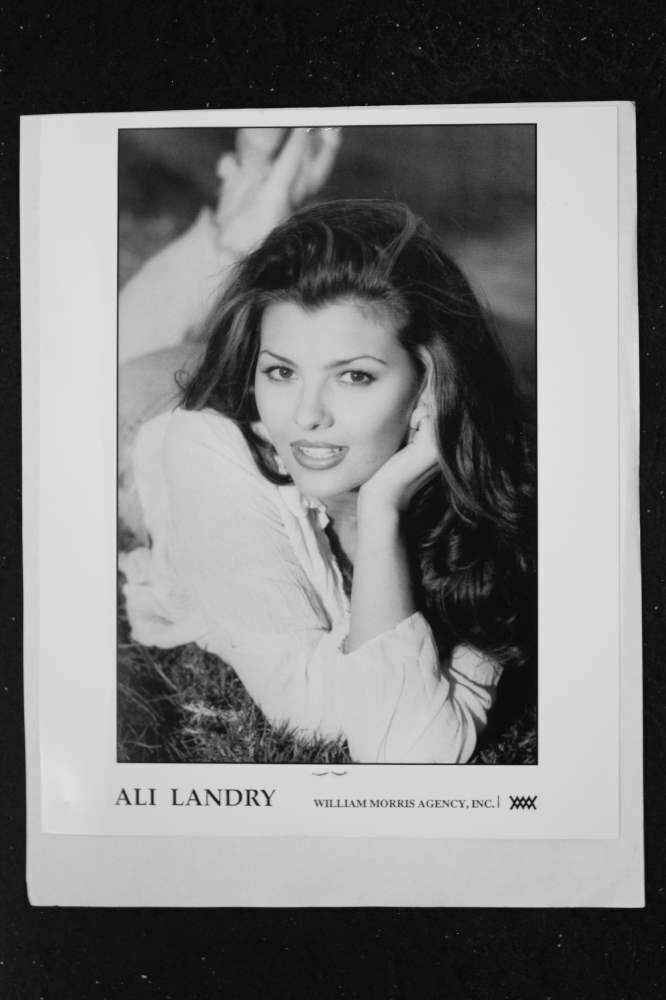 Ali Landry - 8x10 Headshot Photo Poster painting w/ Resume - Felicity