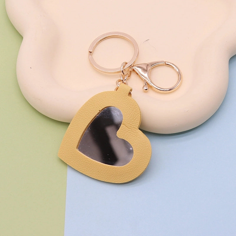 Minimalist Flower Pu Leather Women’s Keychain