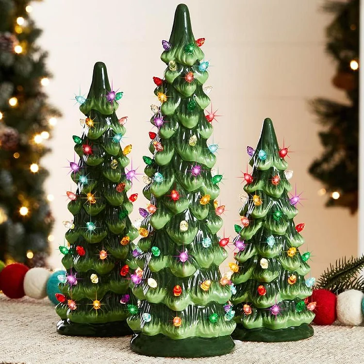 🔥HOT SALE - Retro Hand-Painted Tabletop Christmas Trees🎄 
