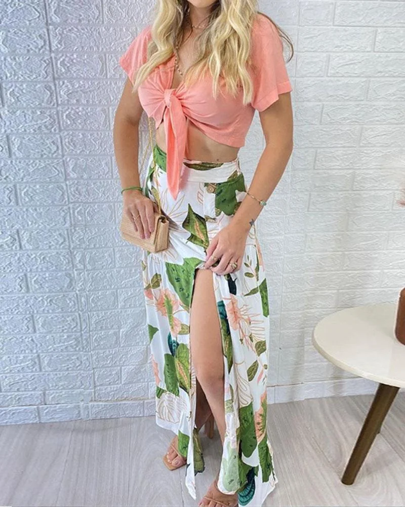 V-neck T-shirt Printed Slit Skirt Set