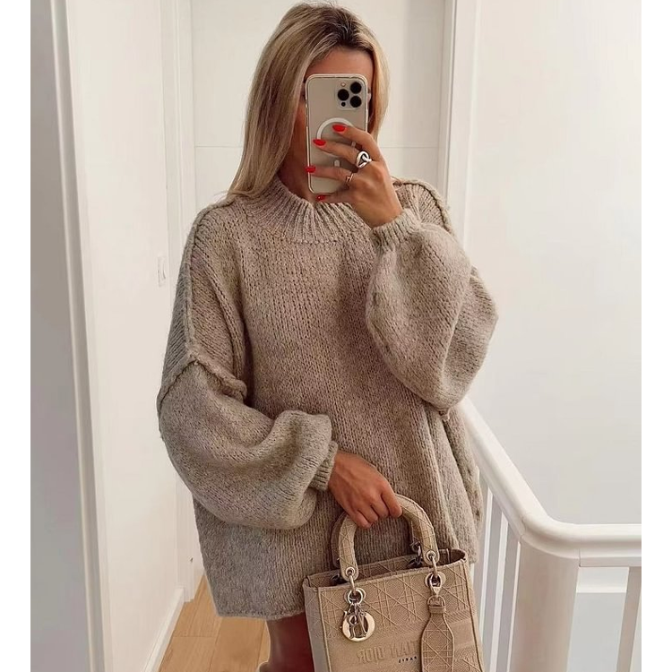 Round Neck Solid Color Sweater