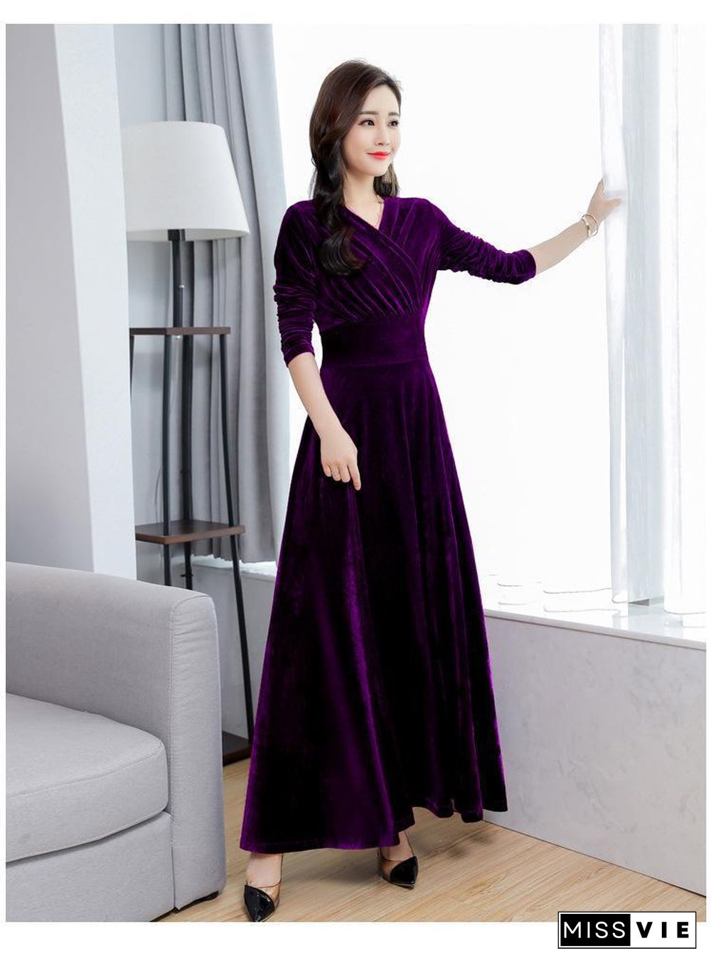 V Neck Plain Slim Defined Waist Velvet Dress