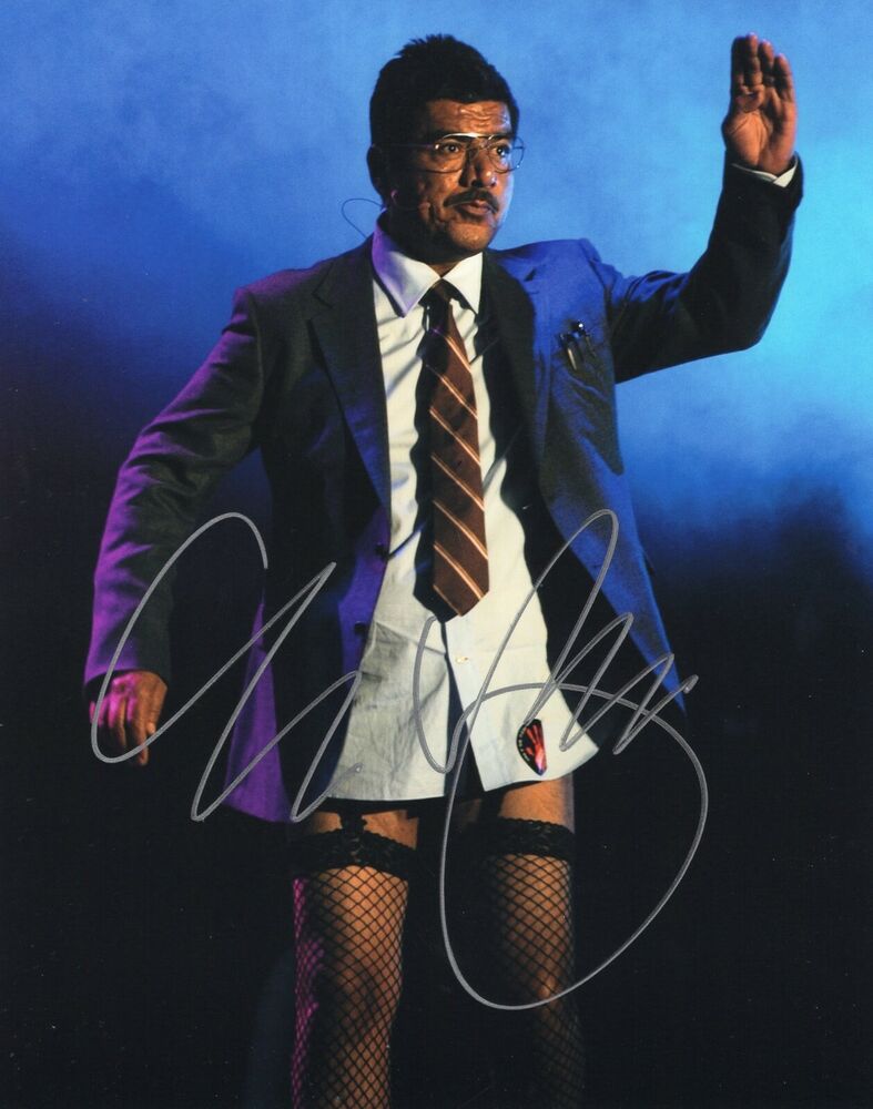 George Lopez Signed 8x10 Photo Poster painting w/COA Comedian George Lopez Lopez Tonight #2