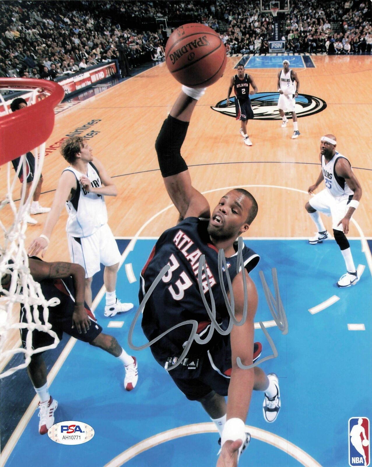 Shelden Williams signed 8x10 Photo Poster painting PSA/DNA Atlanta Hawks Autographed