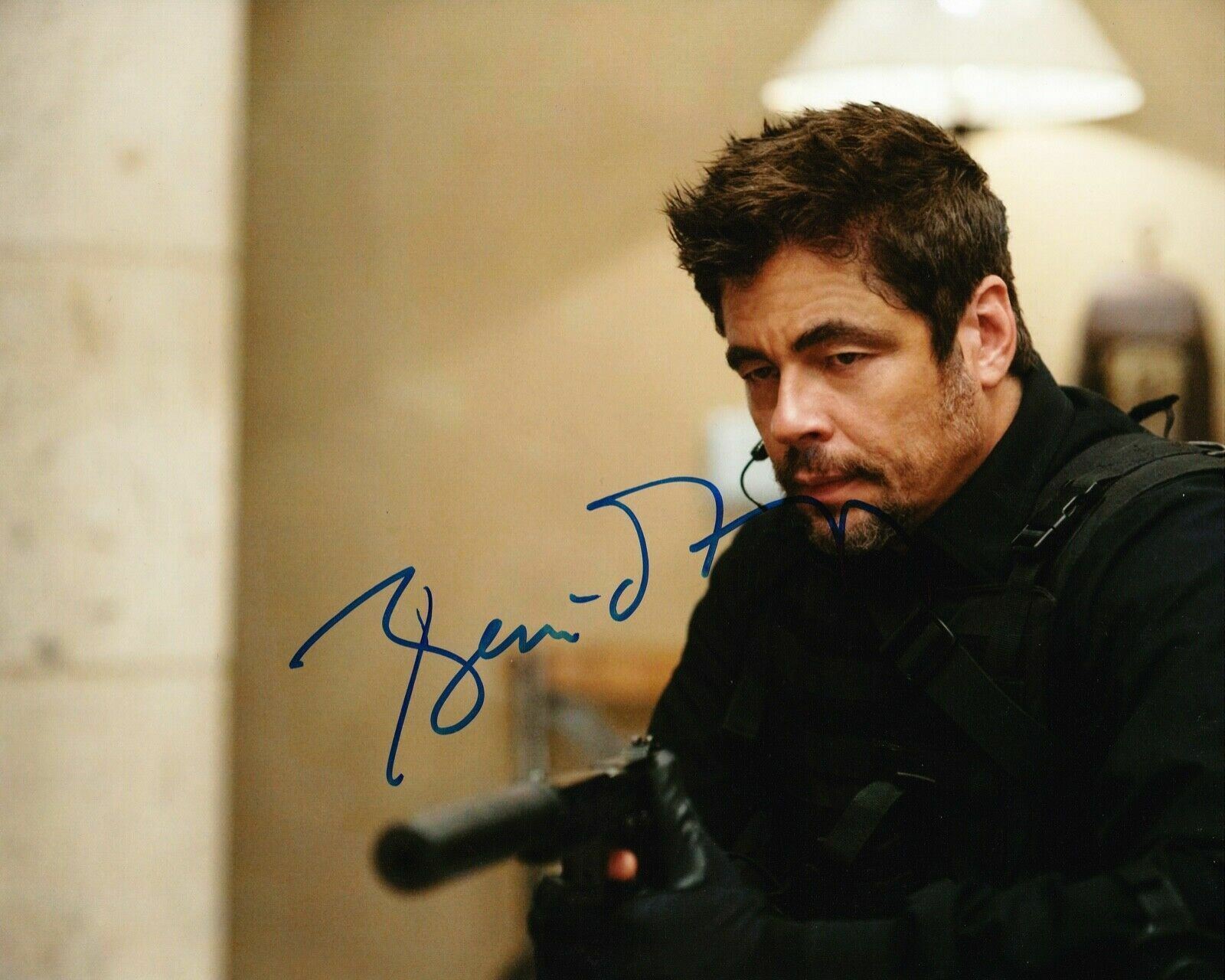 Benicio Del Toro Signed 10X8 Photo Poster painting Sicario Genuine Autograph AFTAL COA (A)