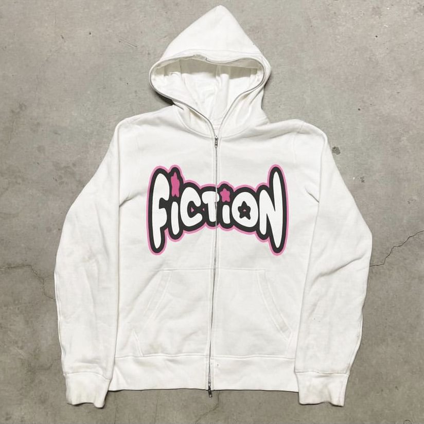 Personalized fashion printed hoodies can be worn by men and women