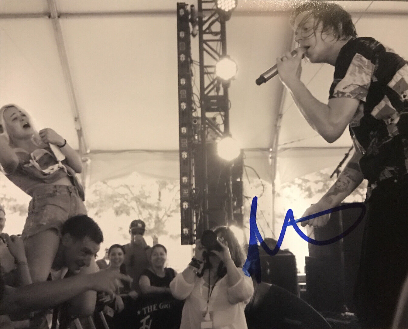 MATT SHULTZ HAND SIGNED 8x10 Photo Poster painting AUTOGRAPHED CAGE THE ELEPHANT SINGER COA