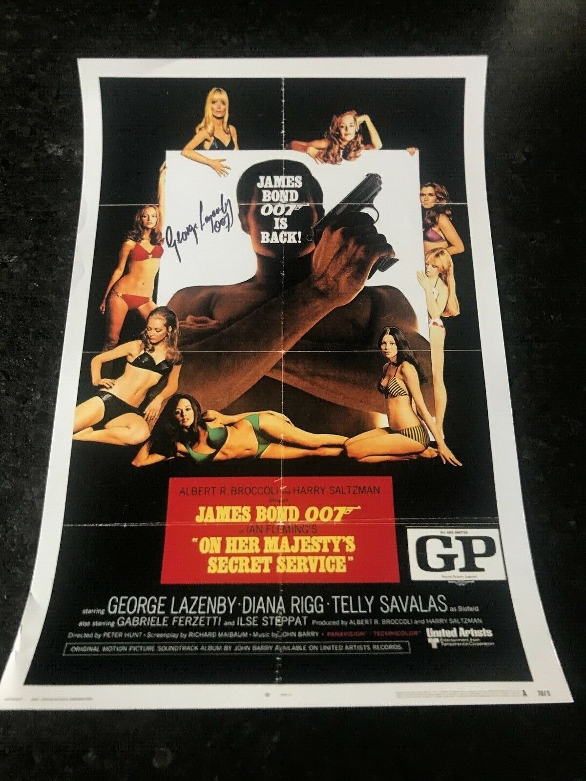 * GEORGE LAZENBY * signed 12x18 poster * MAJESTYS SECRET SERVICE * BOND * 007 *1