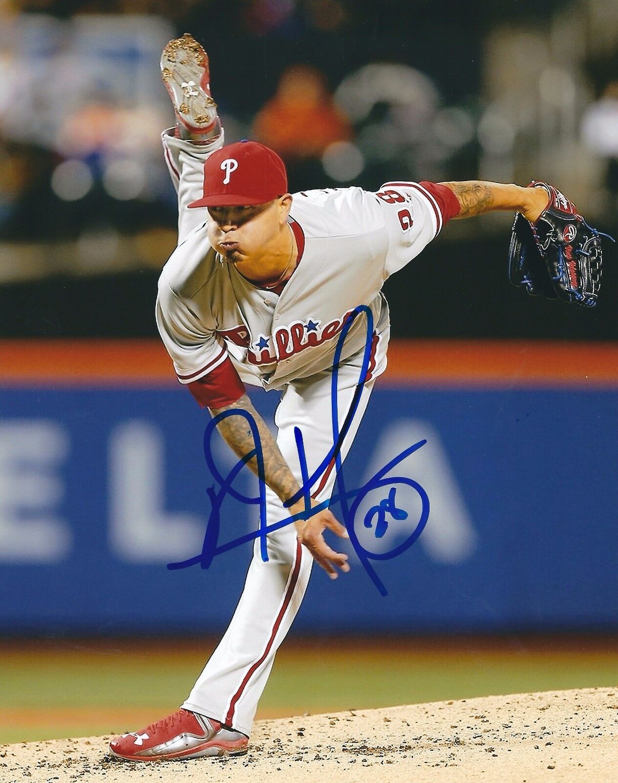 Signed 8x10 VINCENT VELASQUEZ Philadelphia Phillies Autographed Photo Poster painting- COA