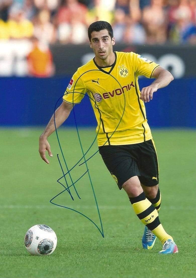 Henrikh Mkhitaryan SOCCER BVB DORTMUND autograph, In-Person signed Photo Poster painting