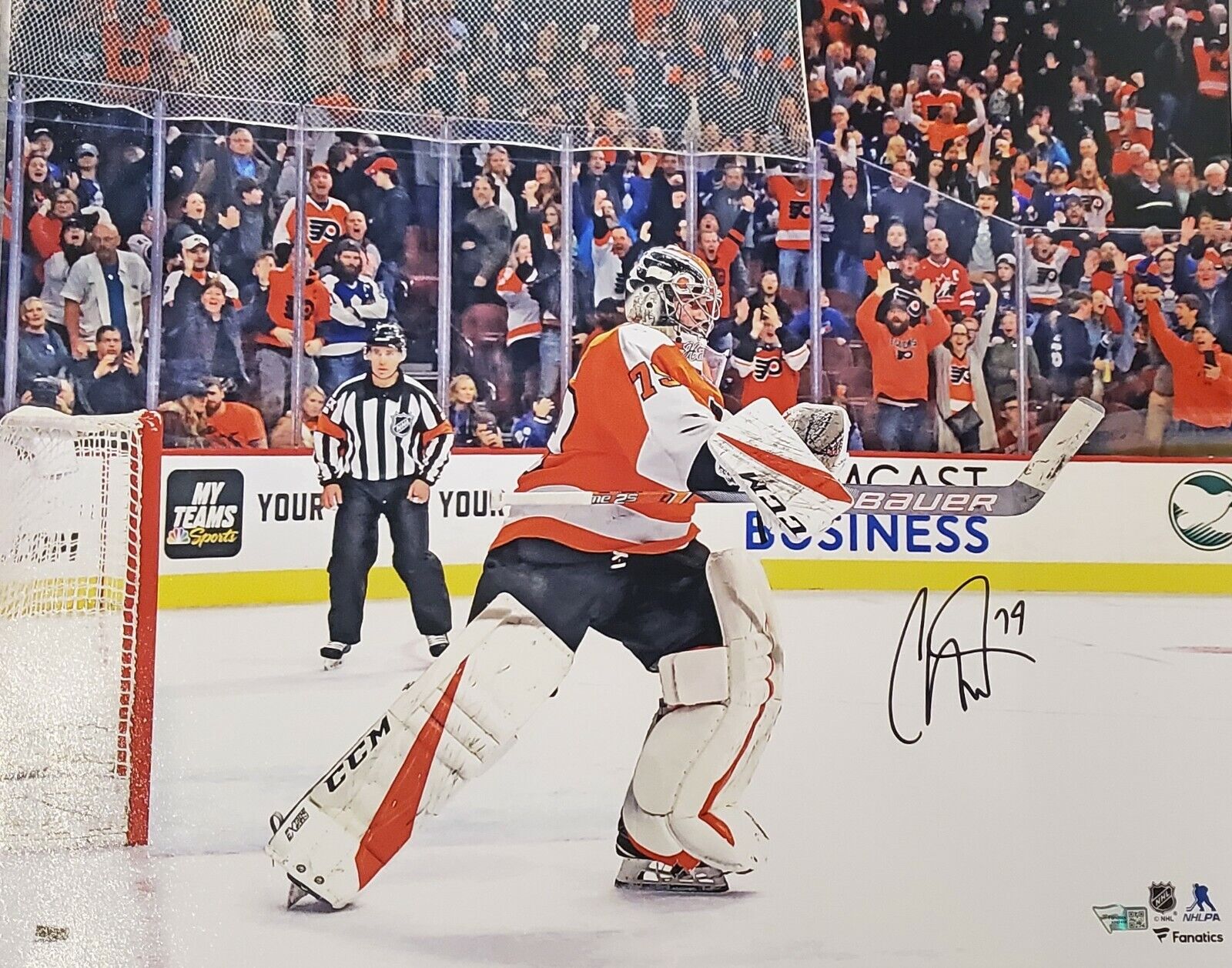 Signed 16X20 CARTER HART Philadelphia Flyers Autographed Photo Poster painting - Fanatics COA
