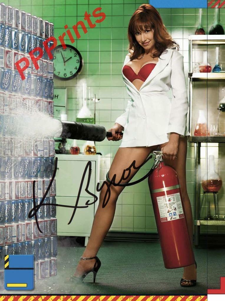 KARI BYRON Mythbusters SIGNED AUTOGRAPHED 10X8 REPRODUCTION Photo Poster painting PRINT