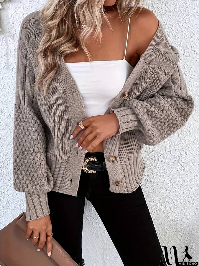 MidiSono - Classic and Elegant Cardigan