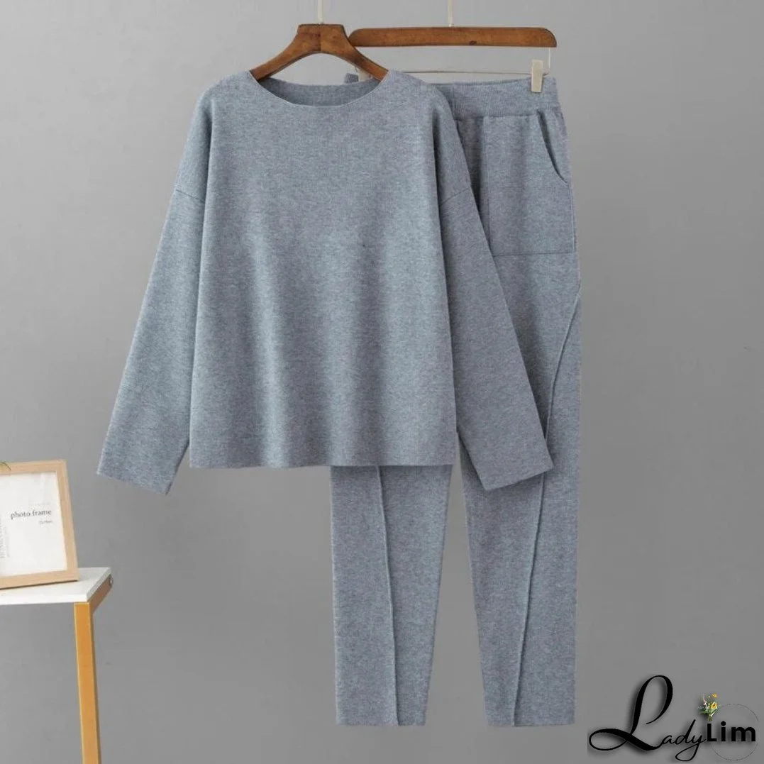Elegant and Casual winter garment