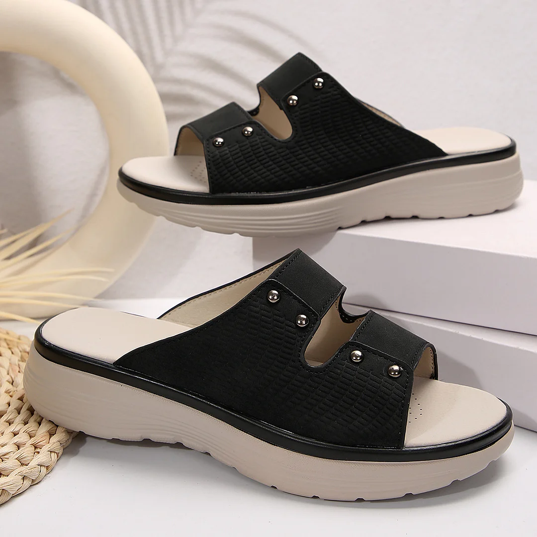 Yyvonne New Summer Thick-Soled Slippers Women's Shoes Thick Soles With Casual Slippers Outside Wearing Cold Slippers