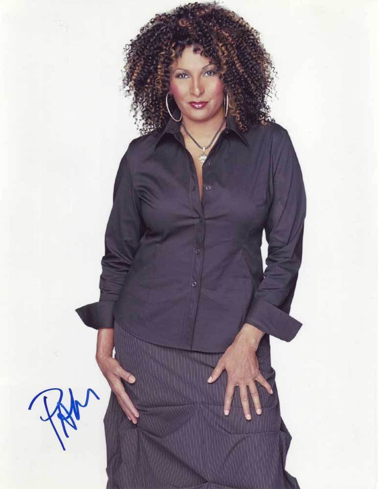 Pam Grier In-Person AUTHENTIC Autographed Photo Poster painting SHA #99553