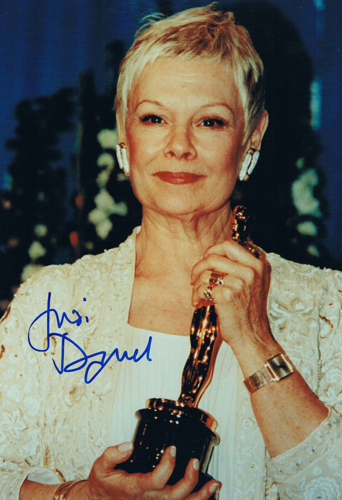 Judi Dench 1934- genuine autograph Photo Poster painting 8x12