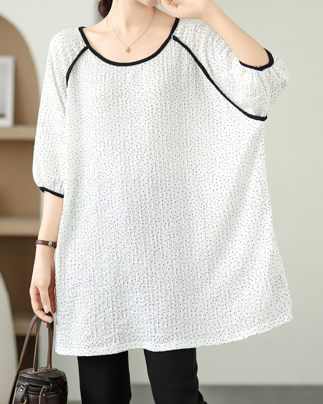 Polka Dot Round Neck Black Piping Three Quarter Sleeve Top