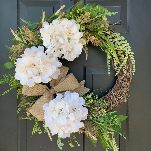Handmade Spring Wreath Designs To Refresh Your Front Door