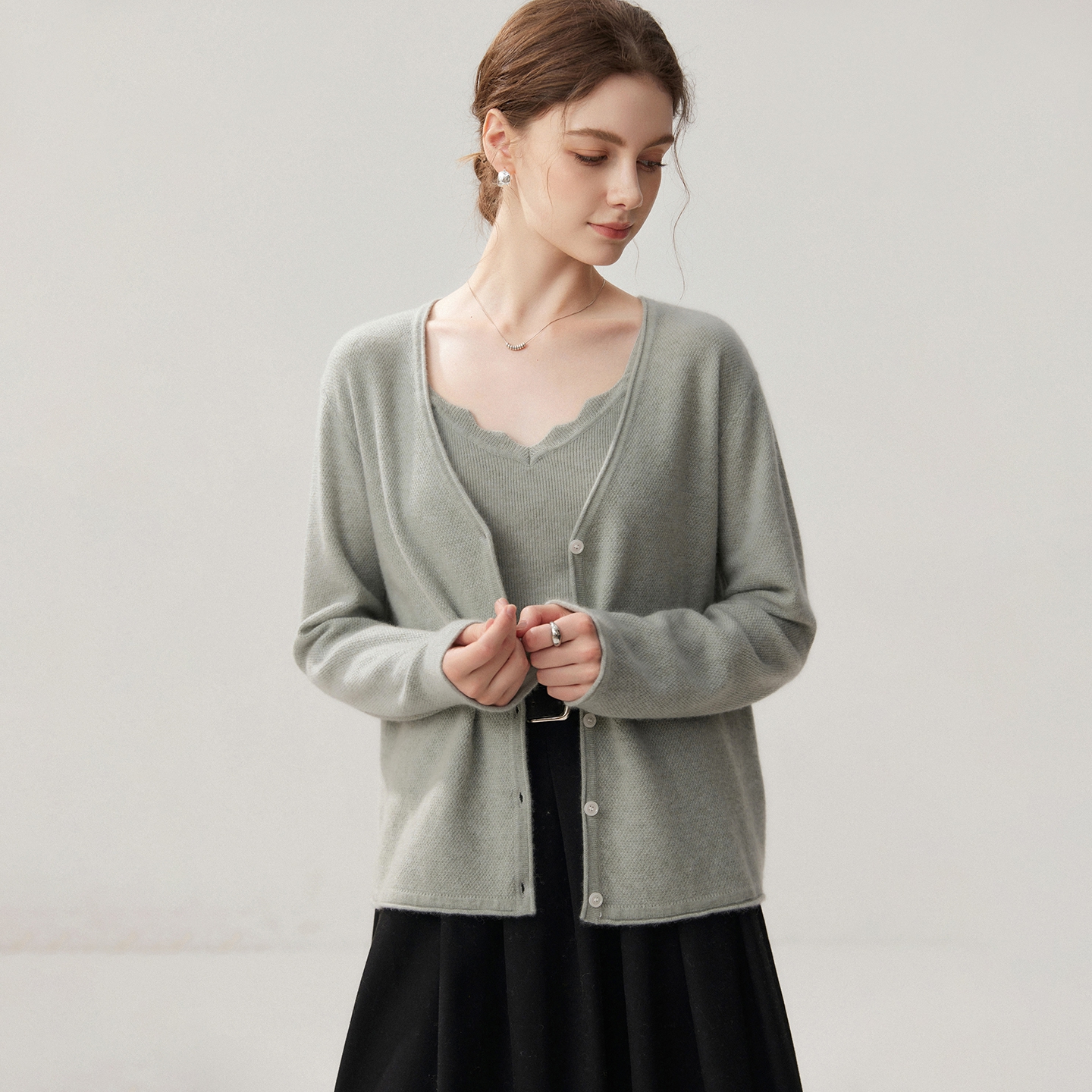 Women's Baby Cashmere Cardigan Regular Fit Button-Front V-Neck REAL SILK LIFE