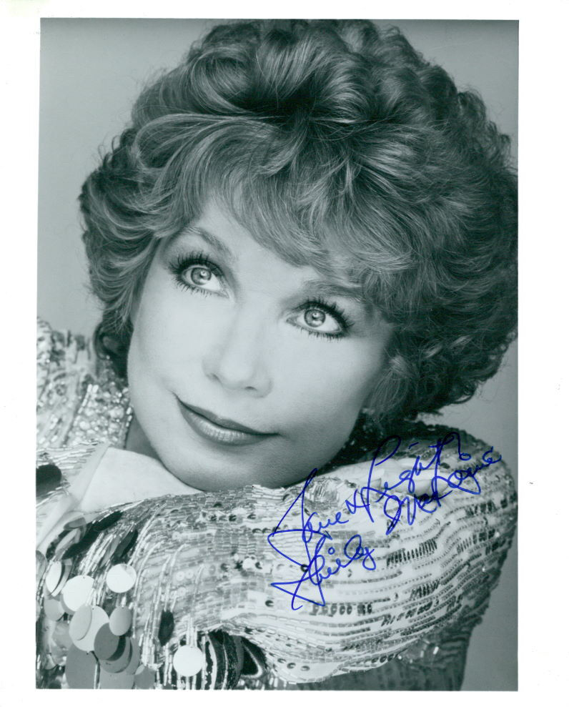 Shirley MacLaine (Vintage) signed Photo Poster painting COA