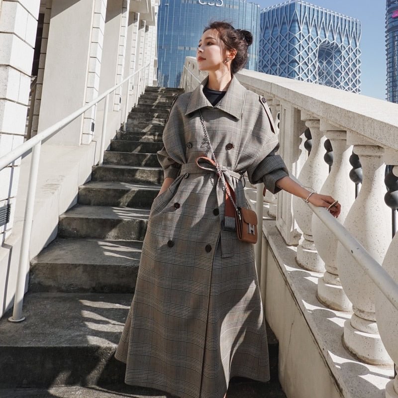 Quality Fashion Elegant Long Plaid Trench Coat Double Breasted with Belt Lady Duster Coat Cloak Spring Autumn Windbreaker