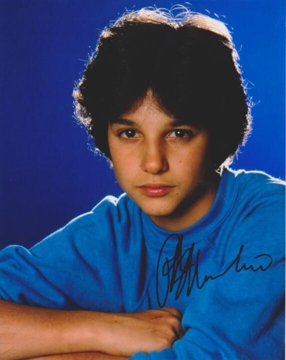 Ralph Macchio Signed 8x10 Photo Poster painting - THE KARATE KID 1,2,3 - DANIEL SAN!! RARE!!! #2