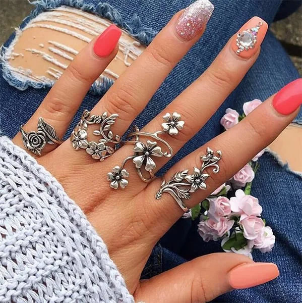 🔥Last Day 75% OFF🎁4Pc Vintage Flower Ring Set