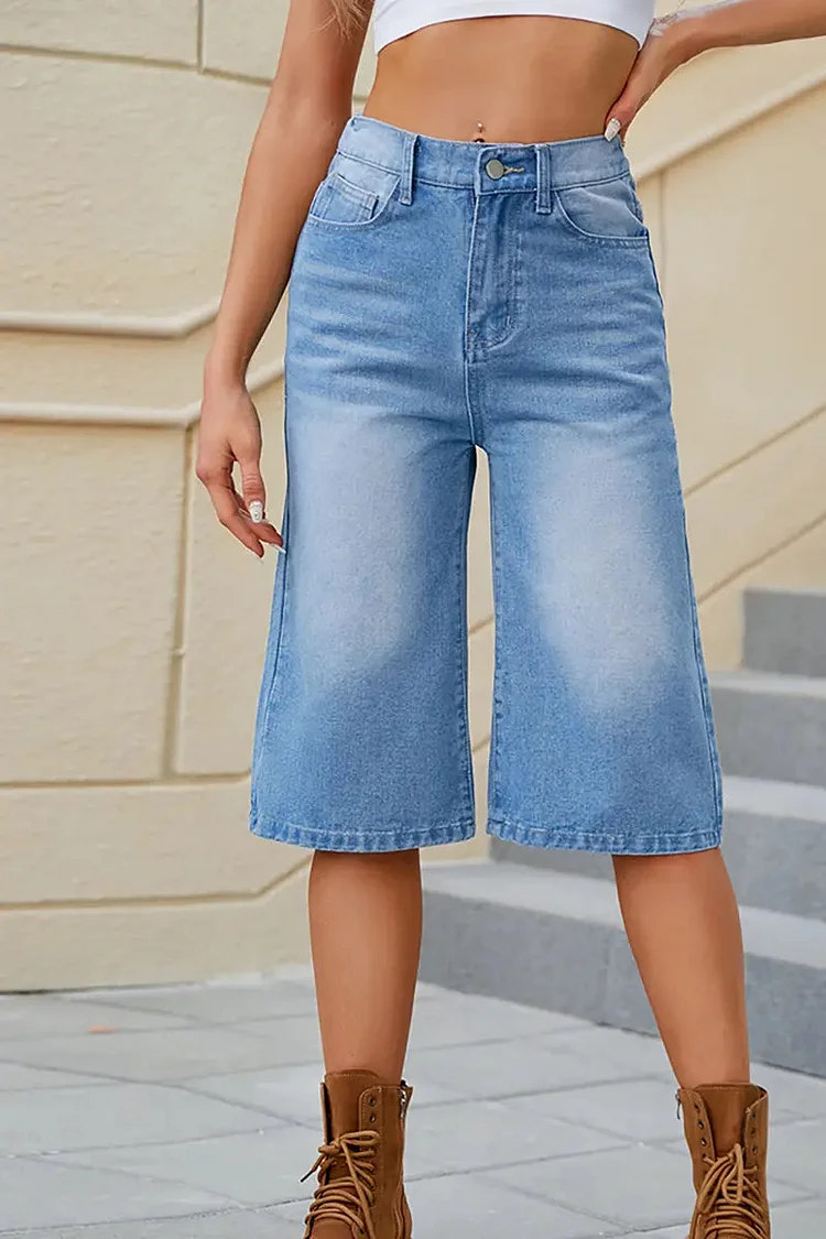 Washed Elastic Denim Capri Pants