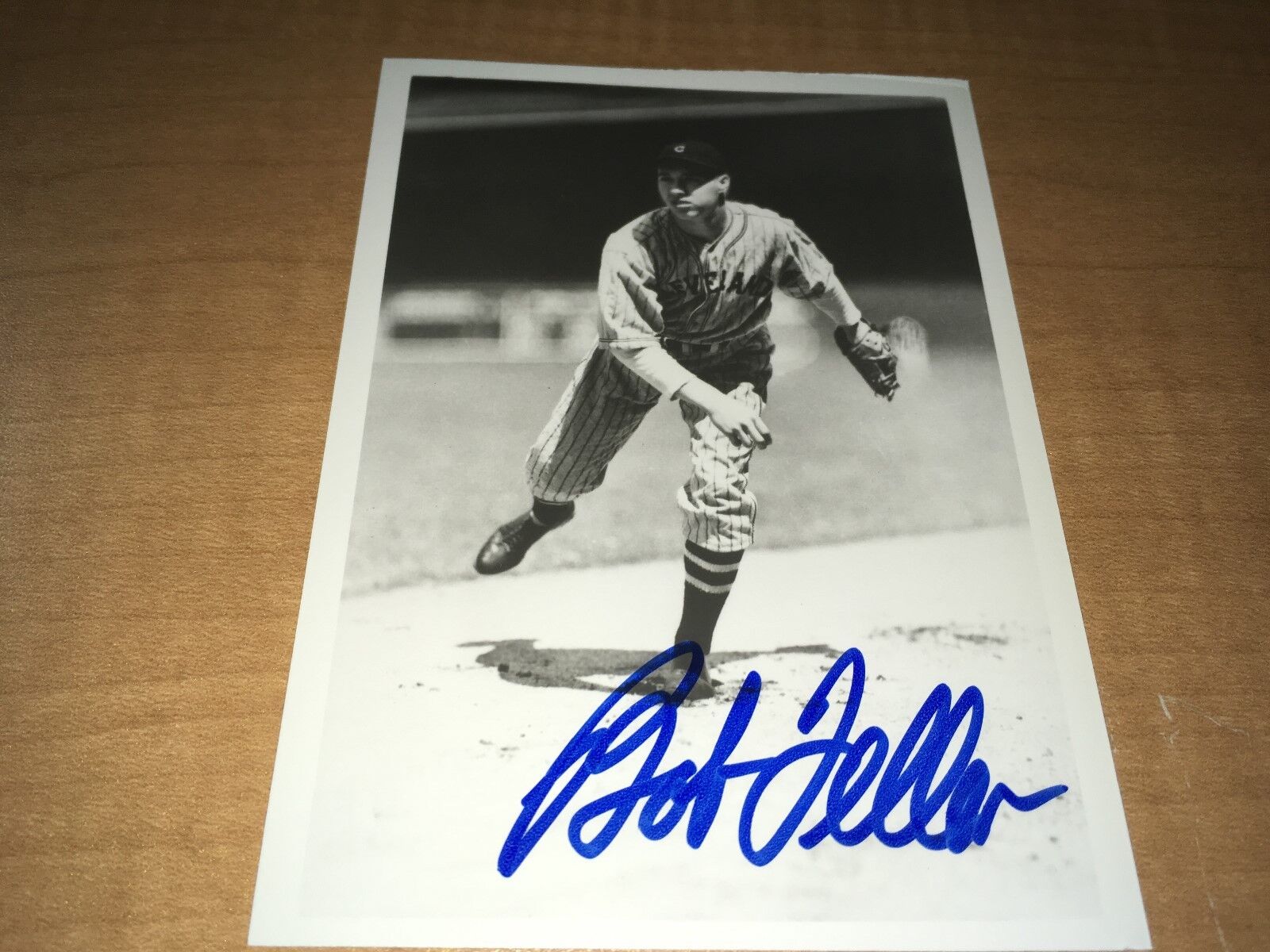 Bob Feller Cleveland Indians HOF Signed 3 1/2 x 5