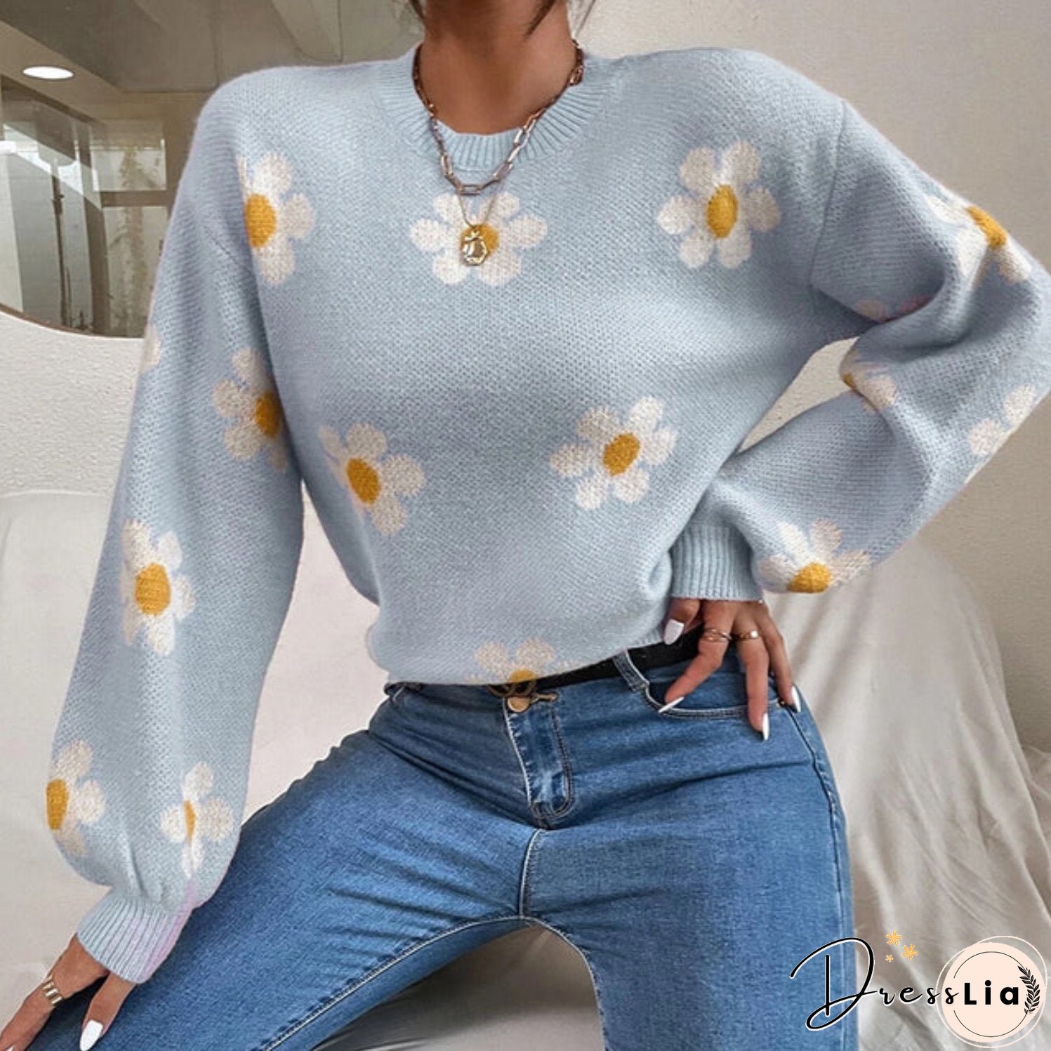 Effortless and Chic winter Pullover