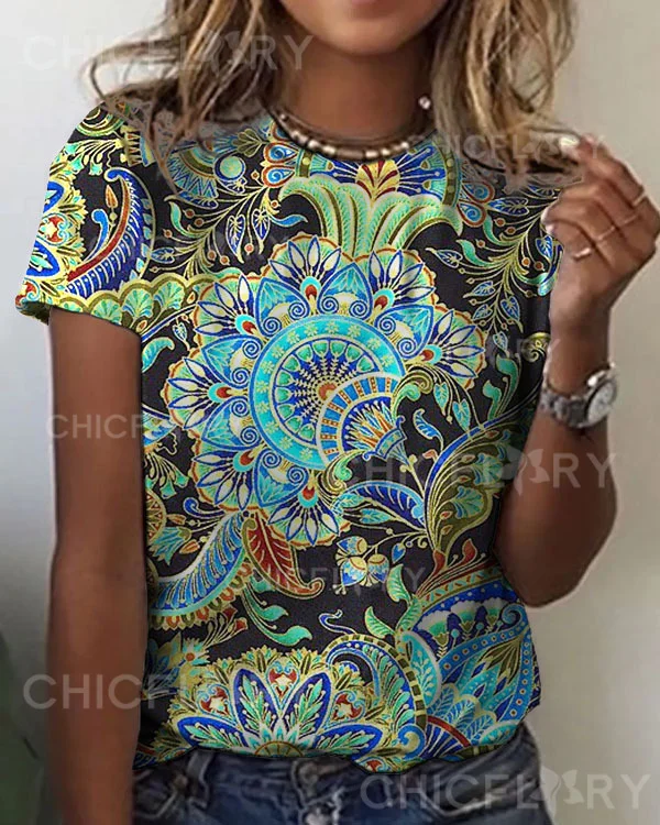 Women's Mandala Floral Pattern Crew Neck T-shirt