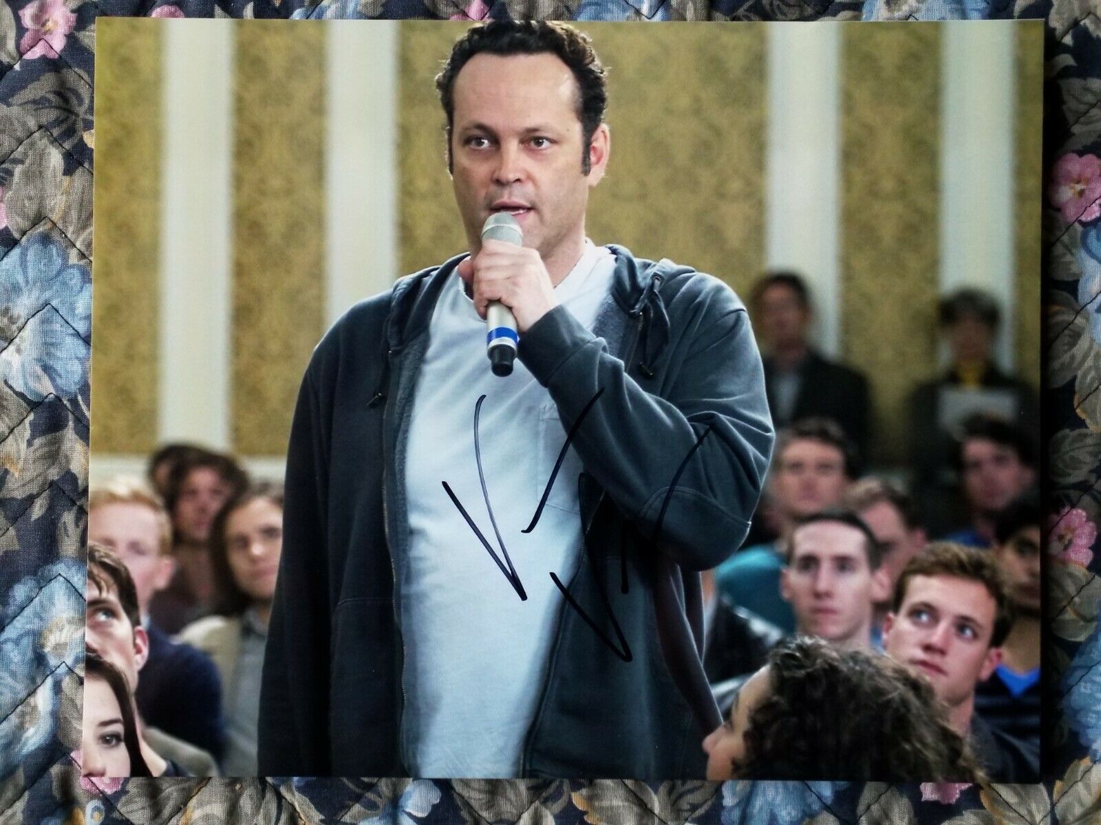 VINCE VAUGHN AUTHENTIC SIGNED 8x10 AUTOGRAPHED Photo Poster painting WEDDING CRASHERS OLD SCHOOL