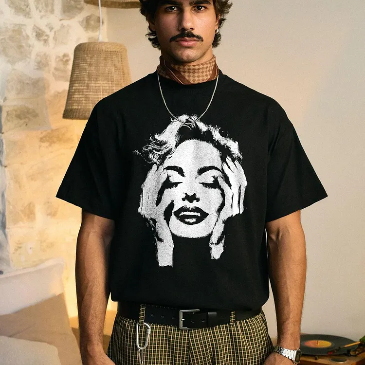 Marilyn Monroe Hands On Face Portrait Printed Men's T-shirt