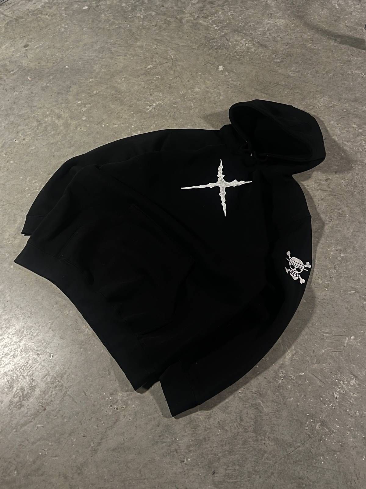 Embroidery Hoodie-One.P
