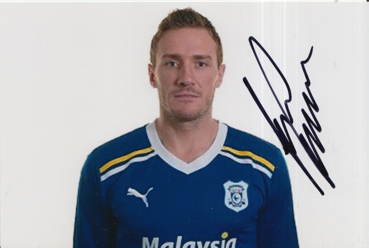 CARDIFF CITY HAND SIGNED LIAM LAWRENCE 6X4 Photo Poster painting 4.