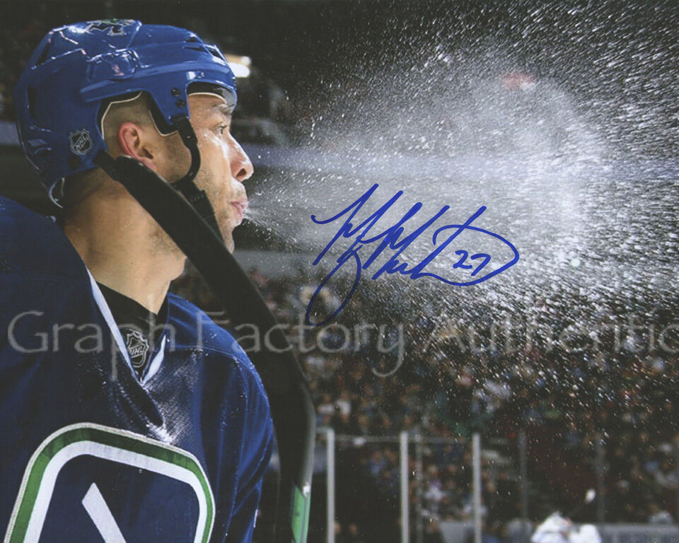 Manny Malhotra Vancouver Canucks signed Autographed 8x10 Photo Poster painting COA GFA