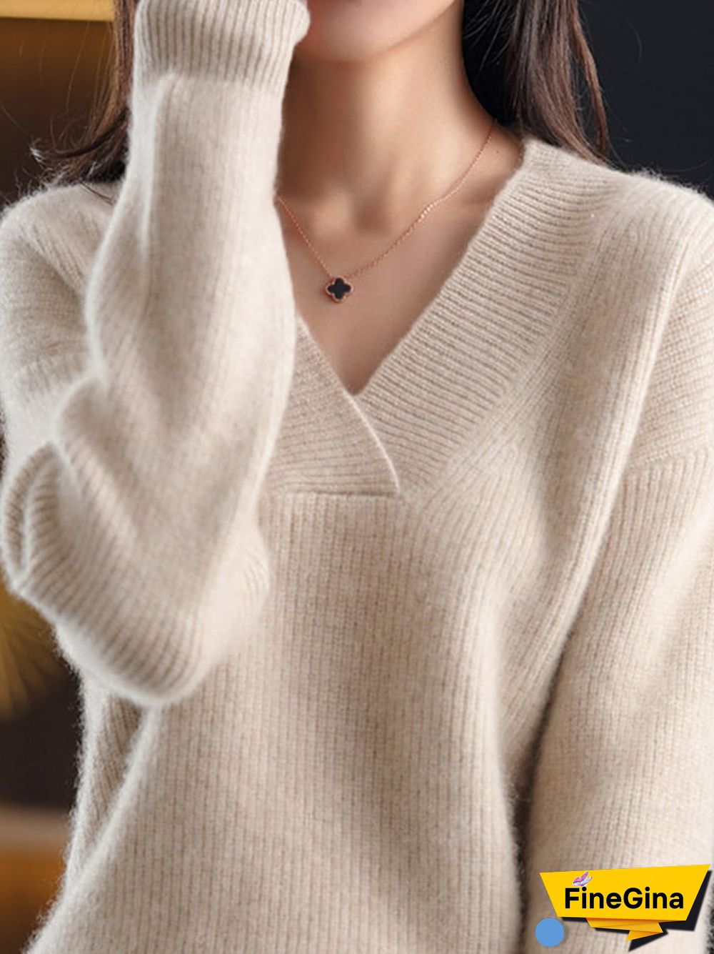 Women's Fashionable Soft And Waxy Loose V-Neck Solid Color Sweater