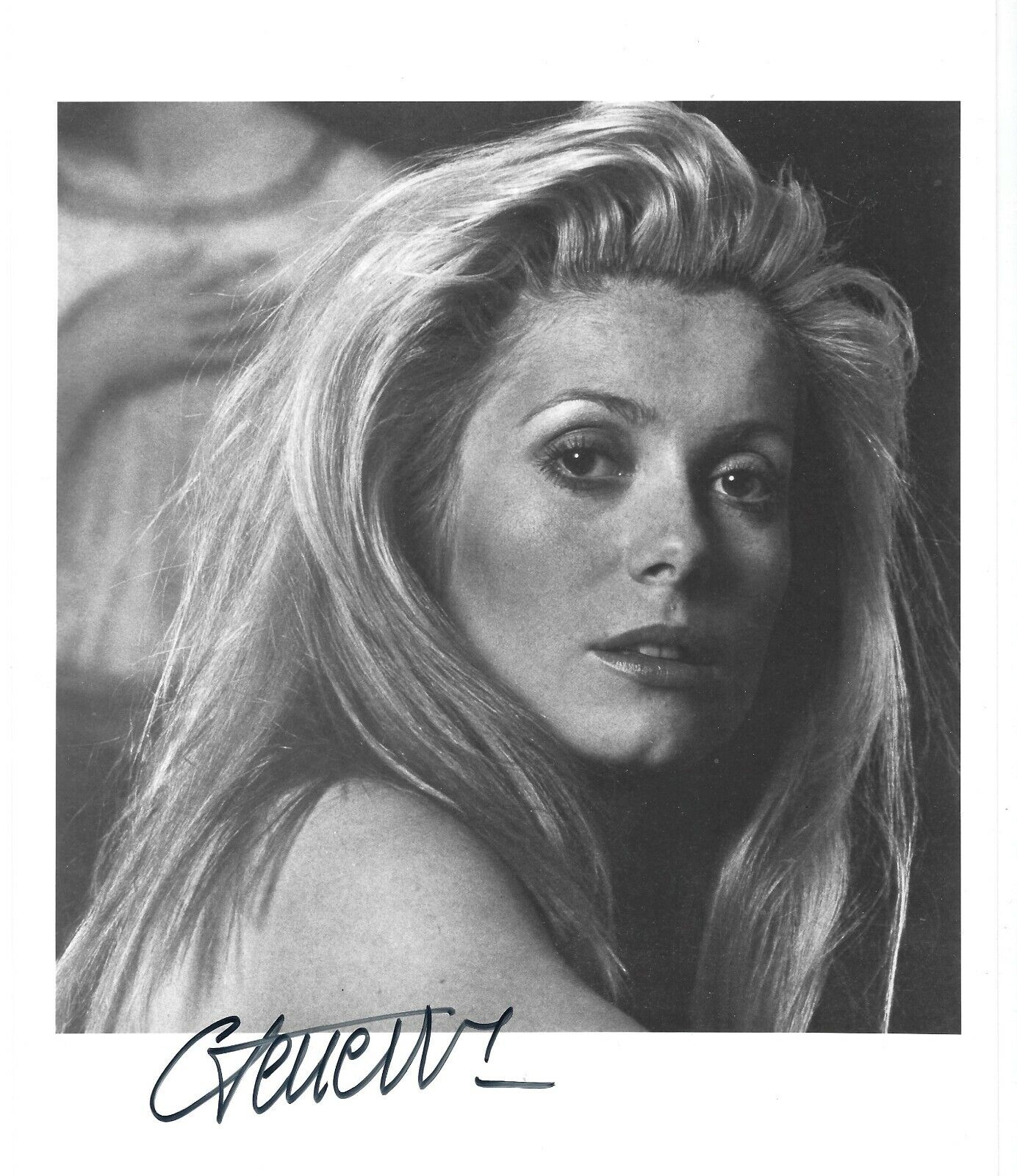 CATHERINE DENEUVE SIGNED 8x10 Photo Poster painting 2 BELLE DE JOUR UACC & AFTAL RD AUTOGRAPH