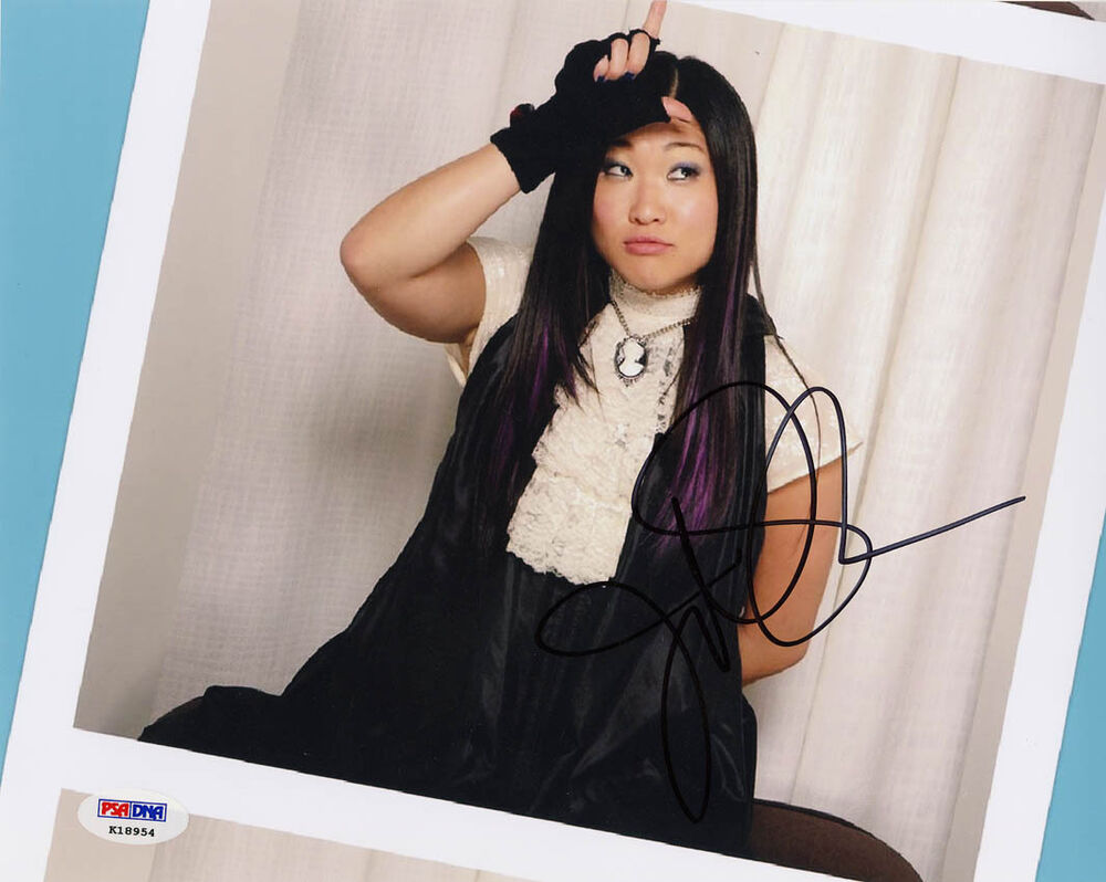 Jenna Ushkowitz SIGNED 8x10 Photo Poster painting Tina Glee PSA/DNA AUTOGRAPHED